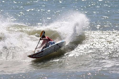 Campeonato Sul-americano acontece na Praia da Saudade, em São Francisco do Sul (SC) com a presença de atletas de cinco países / Foto: Divulgação / CBR